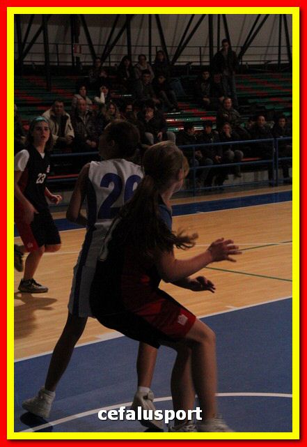 150228 Basket_U13F 085_tn.jpg